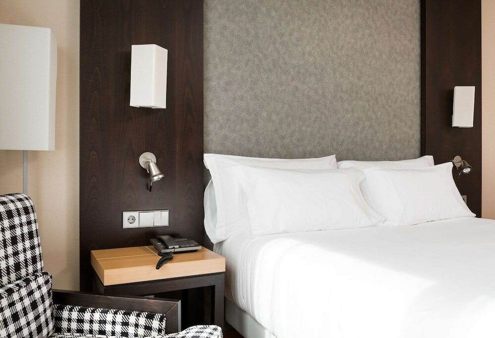 Фото Nh Valencia Center