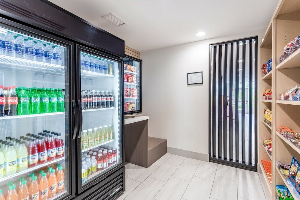 Фото Holiday Inn Express & Suites Hammond, an Ihg Hotel