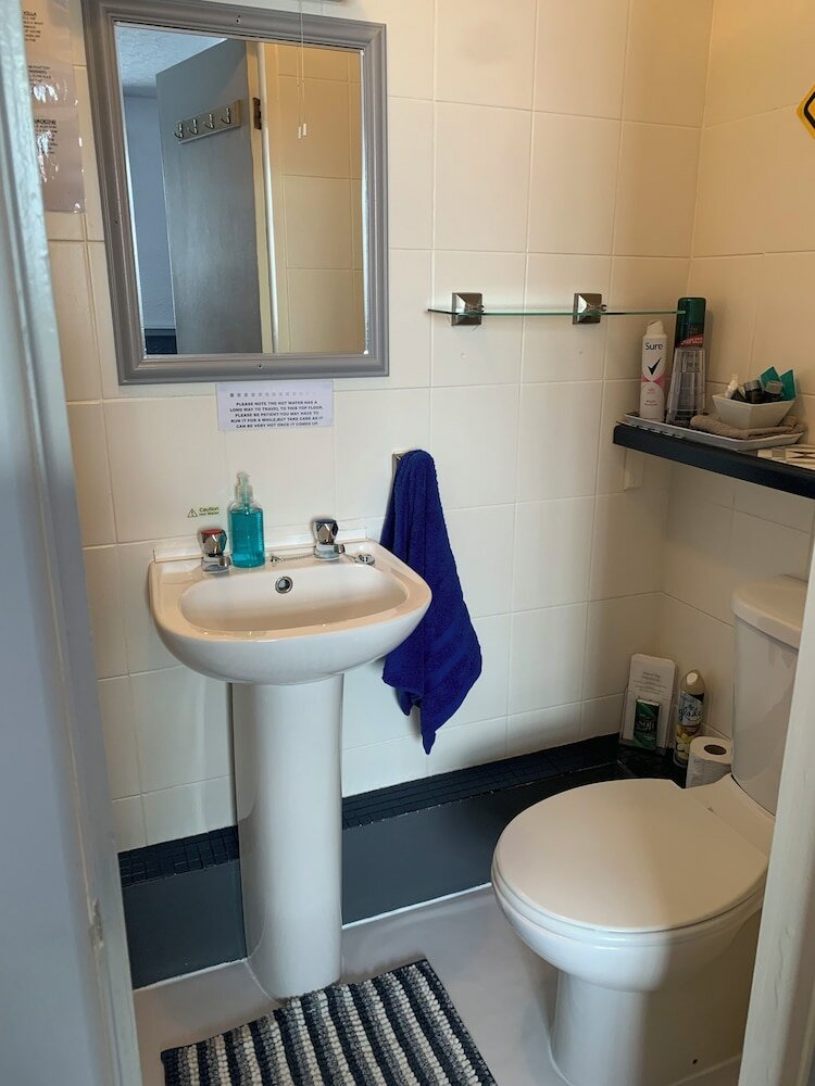 Фото Hornby Villa 4 B&b