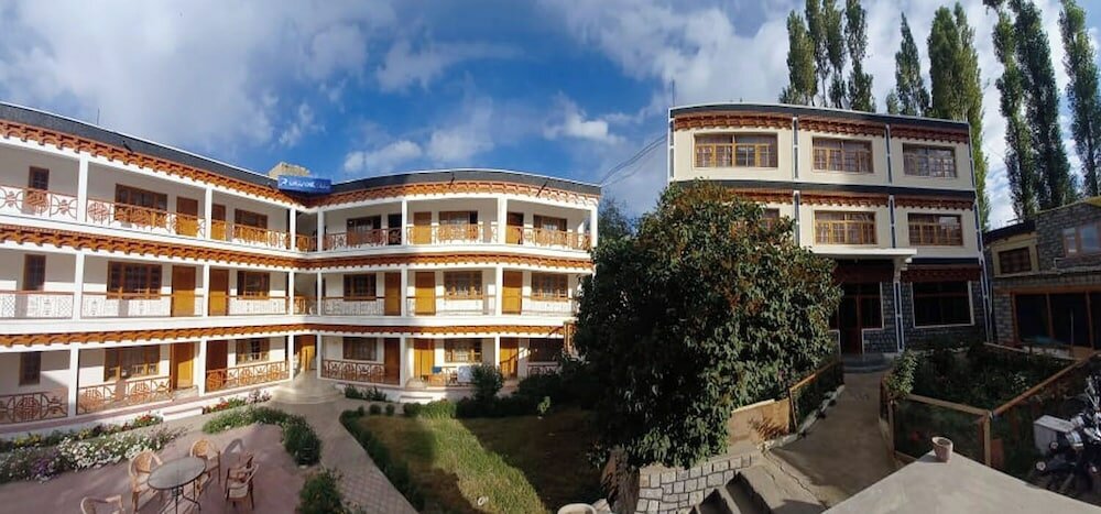 Фото Hotel Abu Palace