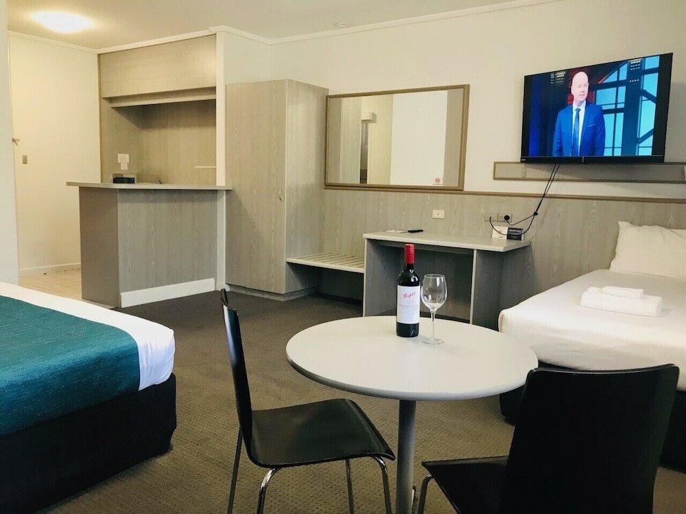 Фото Comfort Inn Glenelg