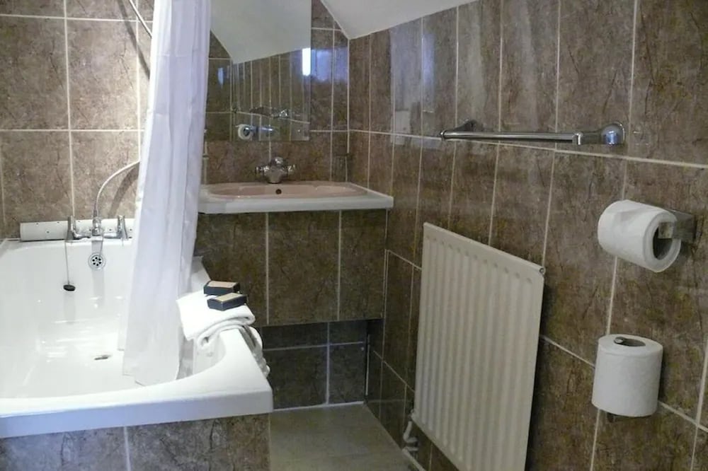 Фото The White Hart Hotel