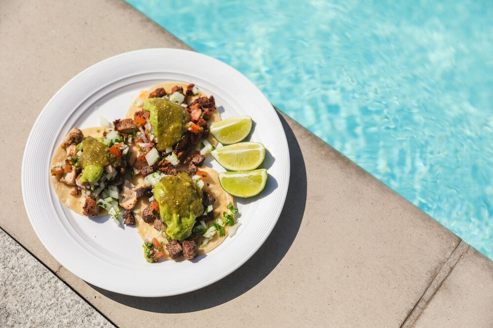 Фото The Godfrey Hotel Hollywood