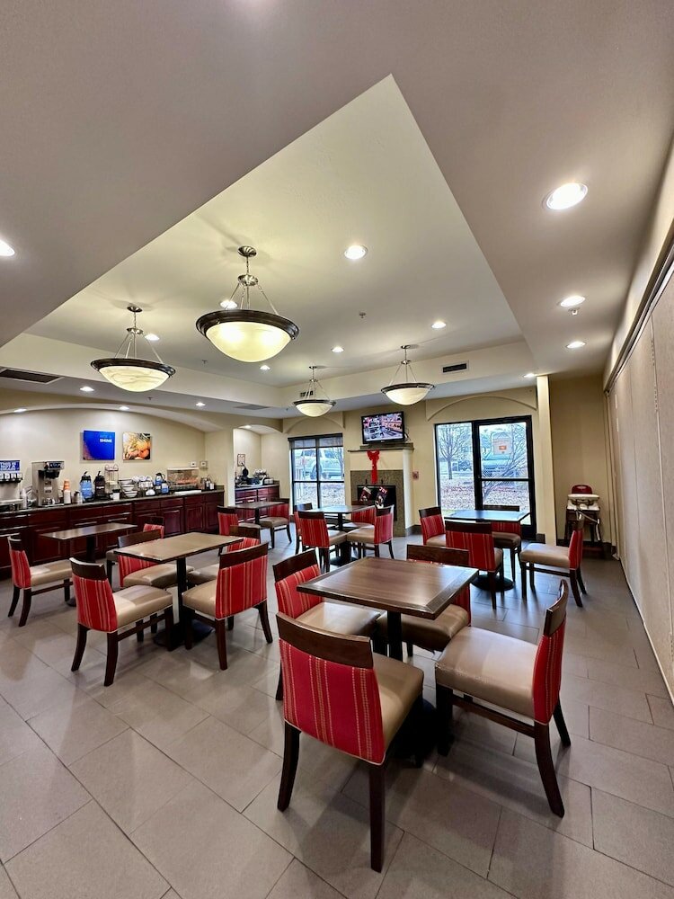 Фото Comfort Inn Ogden near Event Center