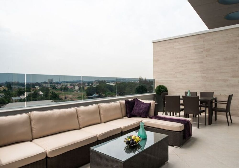 Фото The Envoy Hotel