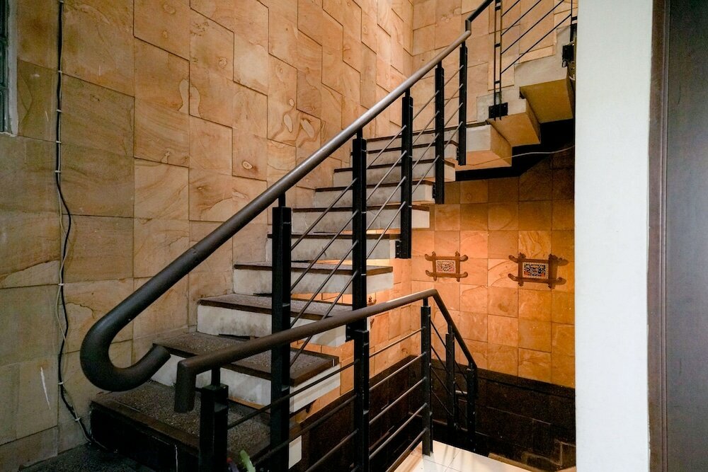 Фото RedDoorz Near Braga Street