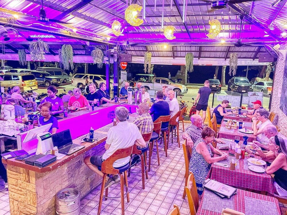 Фото Happy Vikings Hotel