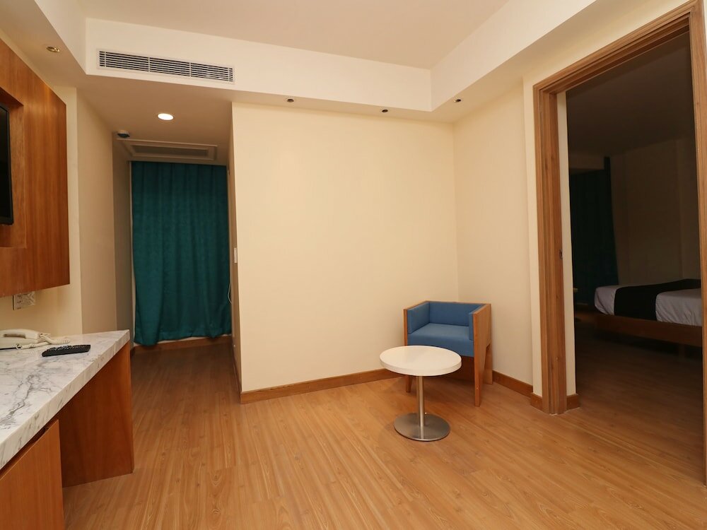 Фото The Orion Plaza