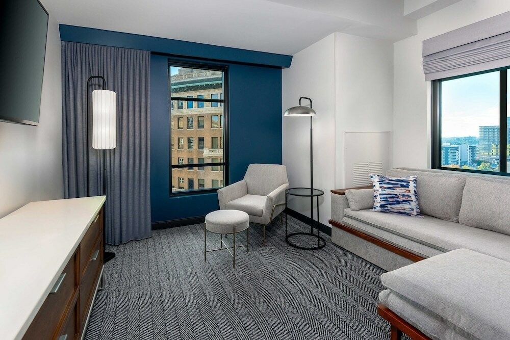 Фото Courtyard by Marriott Atlanta Midtown