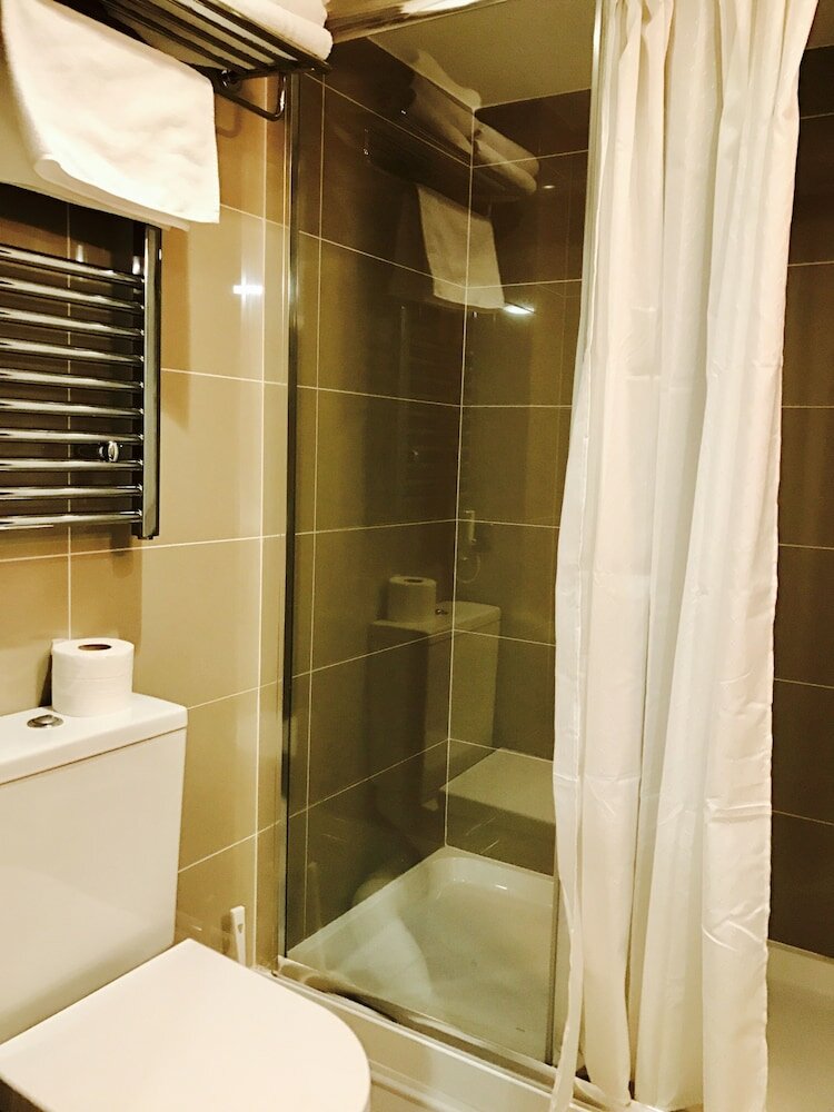 Фото Royal Cambridge Hotel