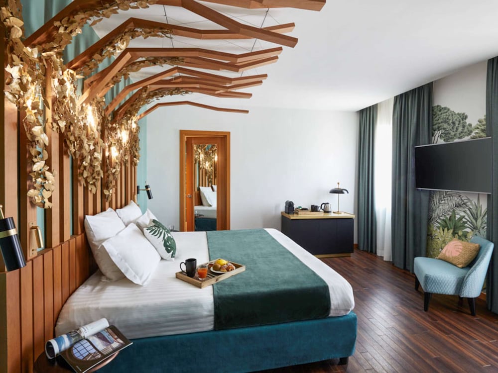 Фото  Mercure Rome Corso Trieste