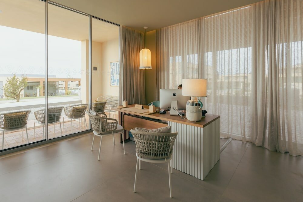 Фото White Shell Beach Villas