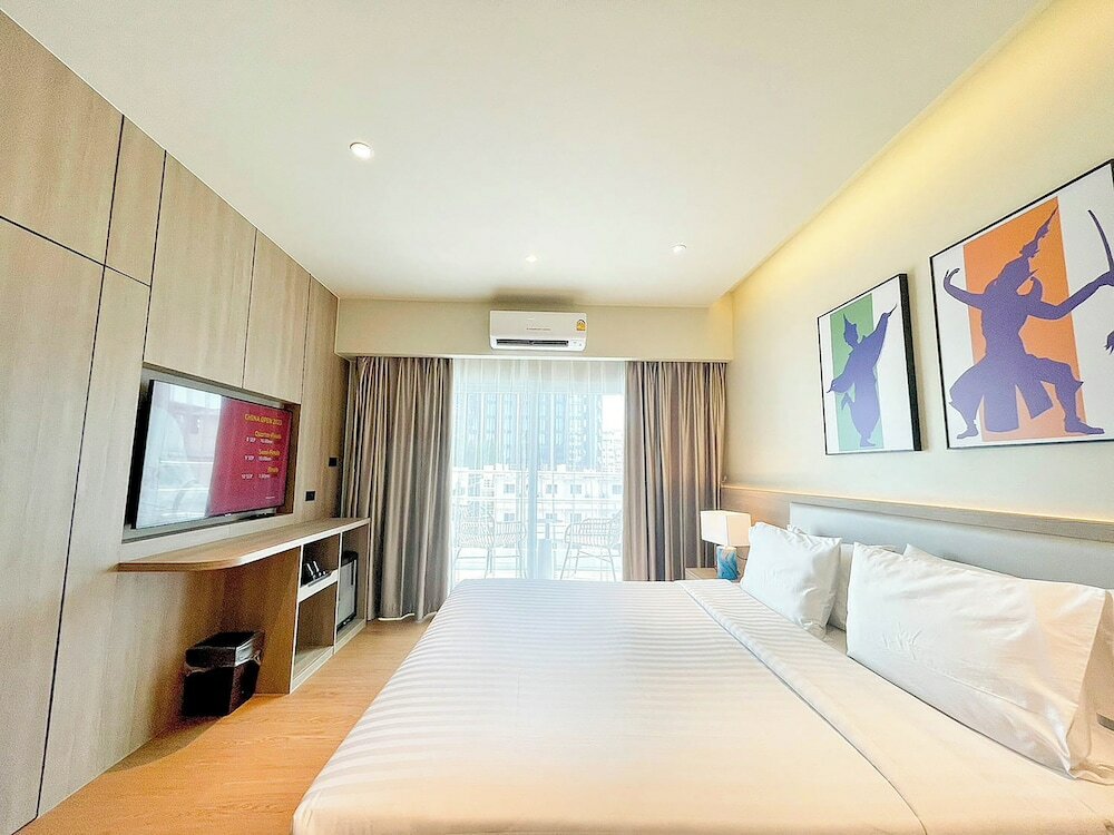 Фото Bay Breeze Hotel Pattaya