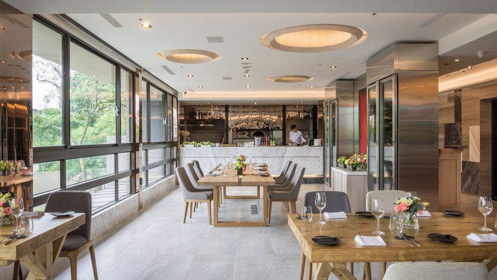 Фото Green World NanGang Hotel