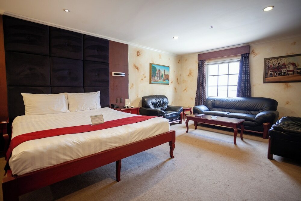 Фото отеля 2