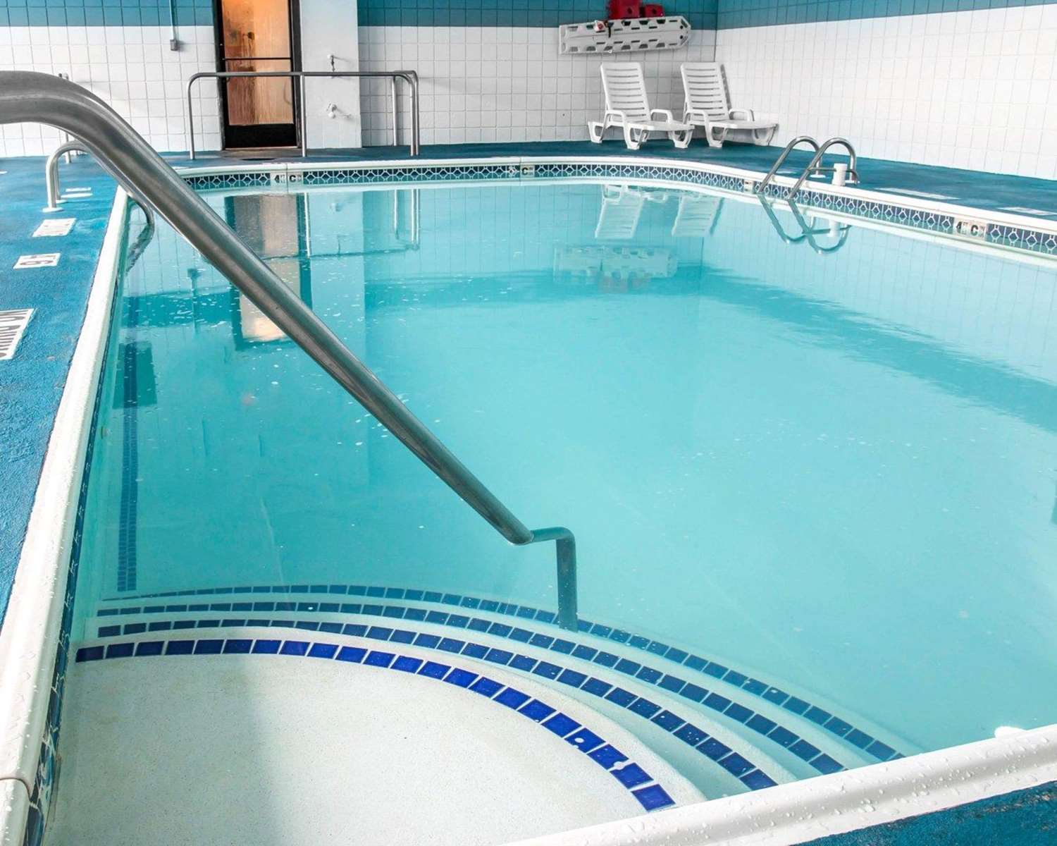 Фото Baymont by Wyndham Flint Airport North