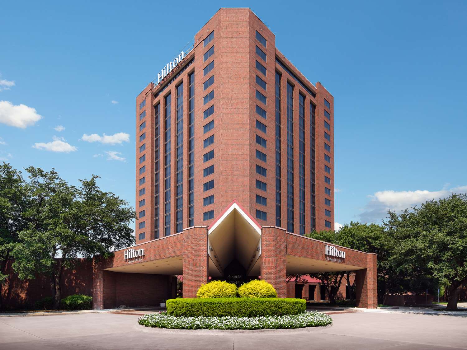 Фото Hilton Richardson Dallas