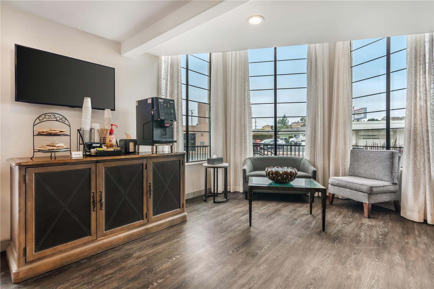 Фото Best Western Rose Garden Inn