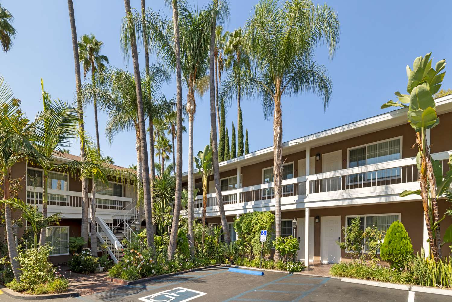 Фото Best Western Plus Carriage Inn