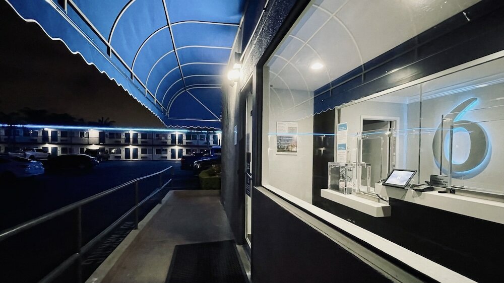 Фото Angels Motel Pico Rivera