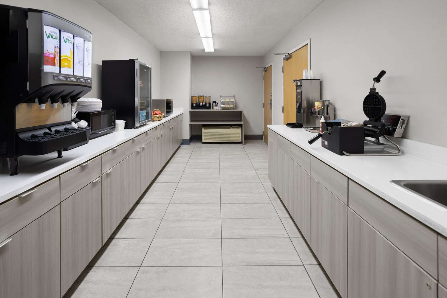 Фото Microtel Inn by Wyndham Raleigh Durham Airport