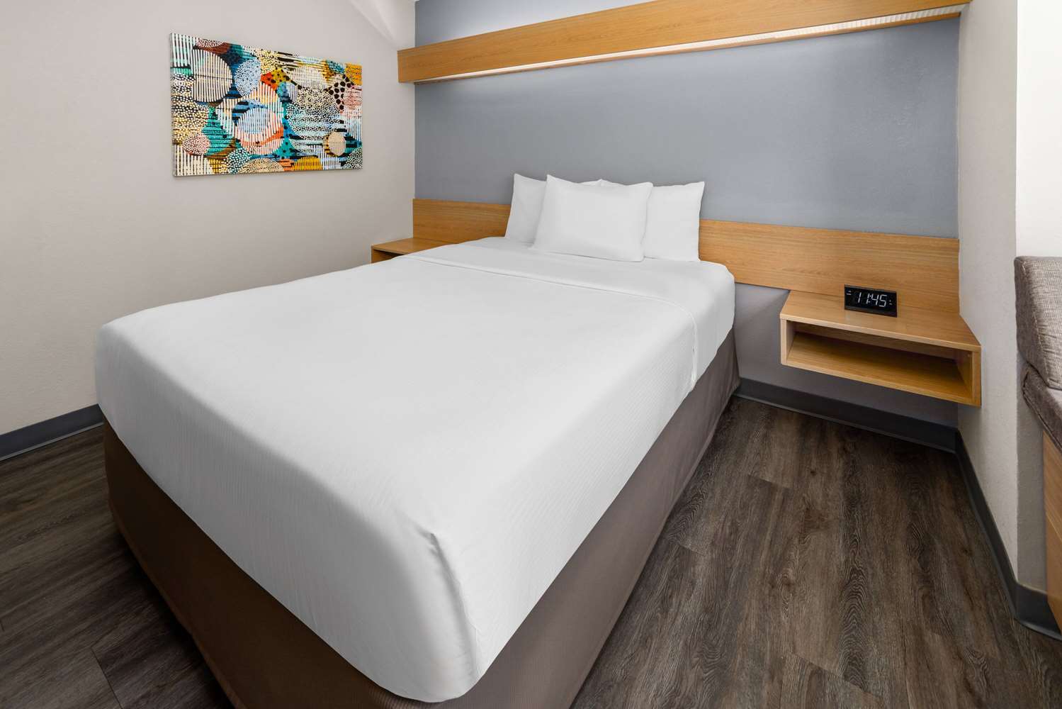 Фото Microtel Inn by Wyndham Raleigh Durham Airport