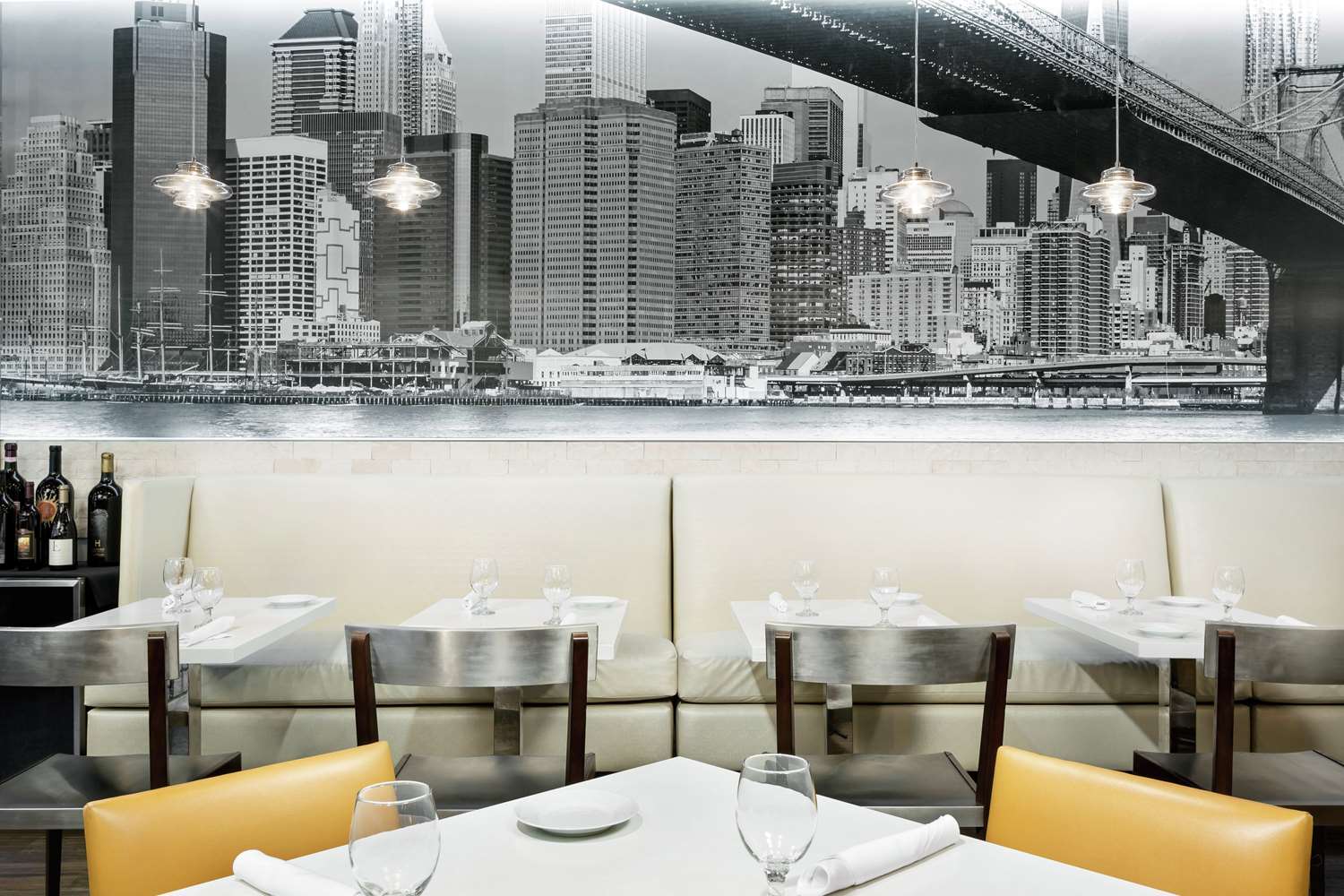 Фото Hilton Garden Inn New York-Times Square Central