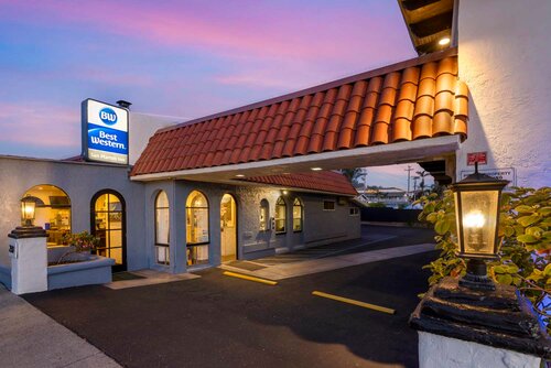 Внешний вид отеля Best Western San Marcos Inn в Морро-Бее, фото 3