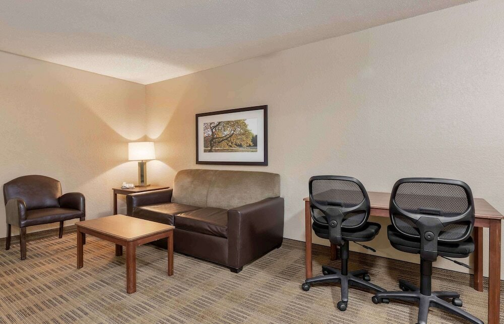 Фото Extended Stay America Suites Fort Wayne North