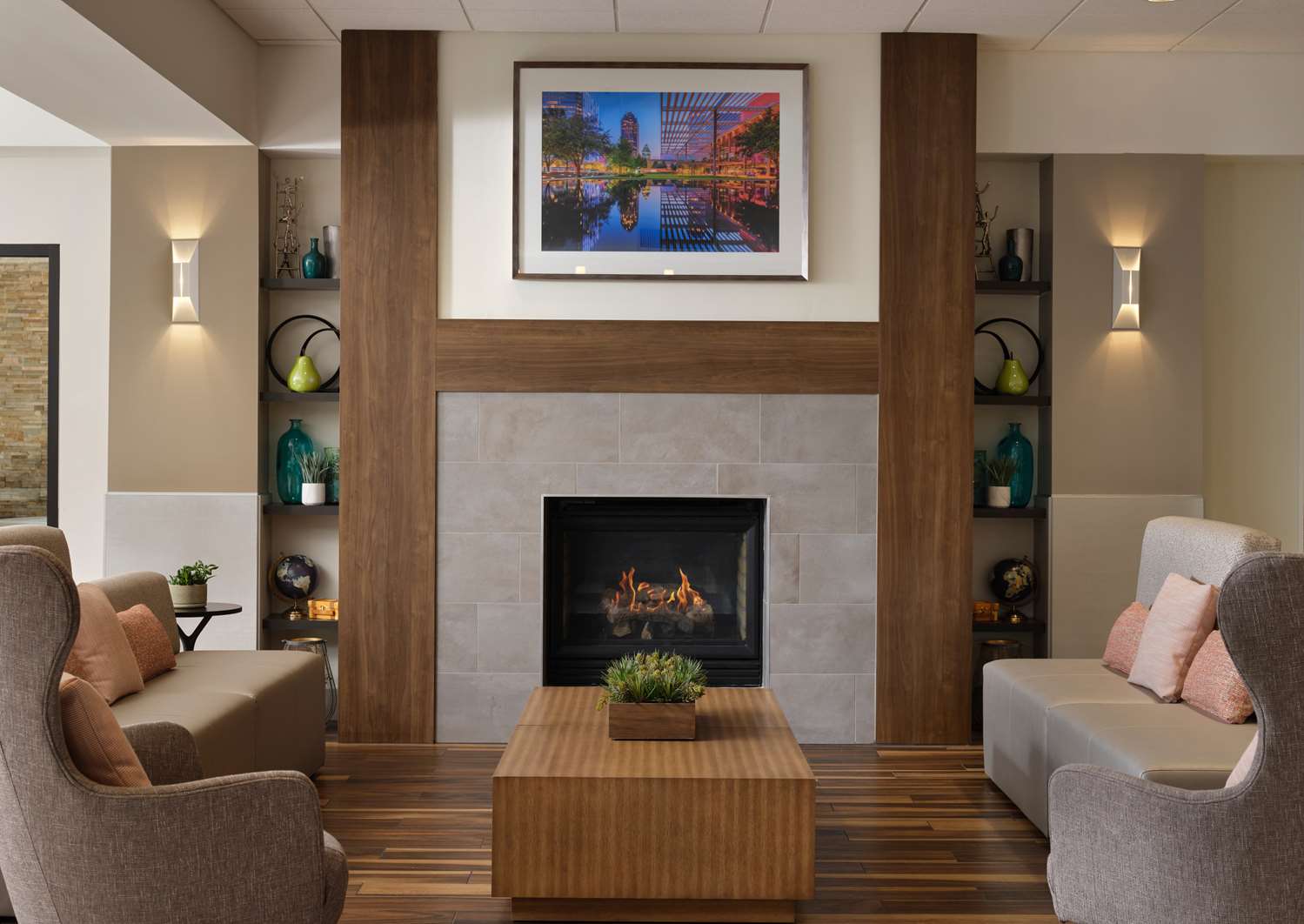 Фото Hilton Garden Inn Las Colinas