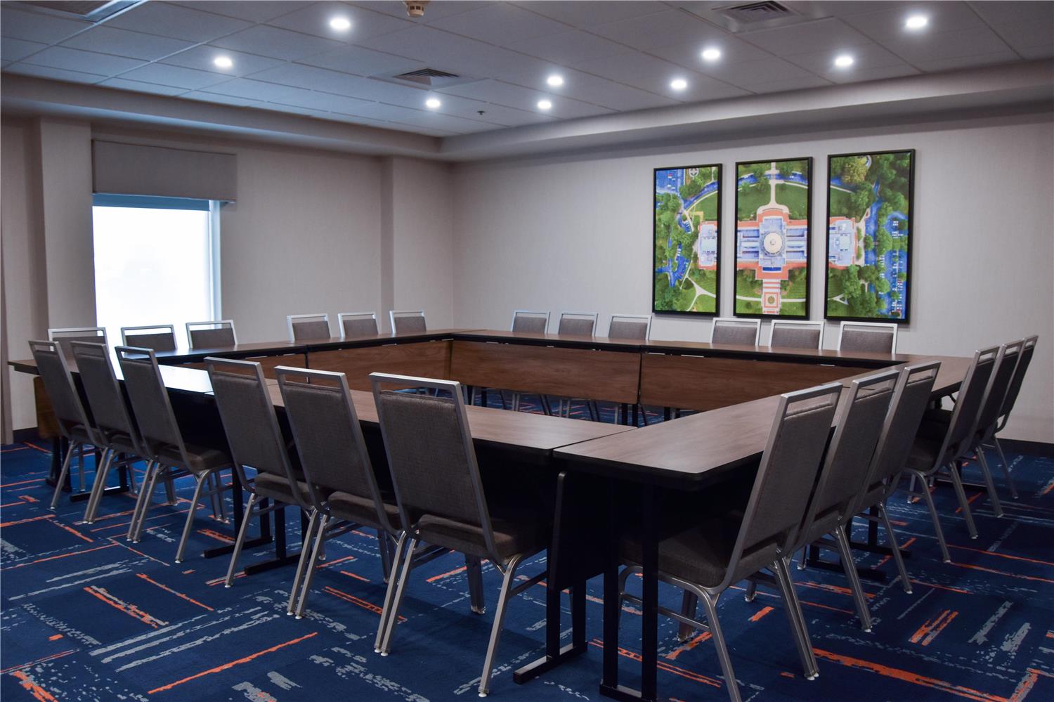 Фото Hampton Inn Frankfort