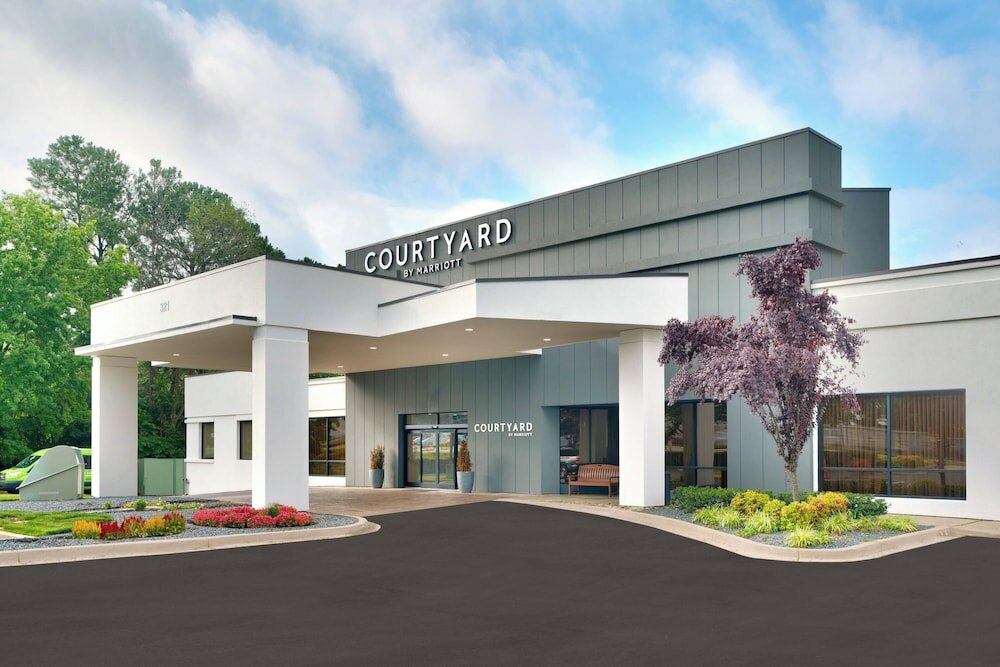 Фото Courtyard by Marriott Charlotte Airport/Billy Graham Parkway