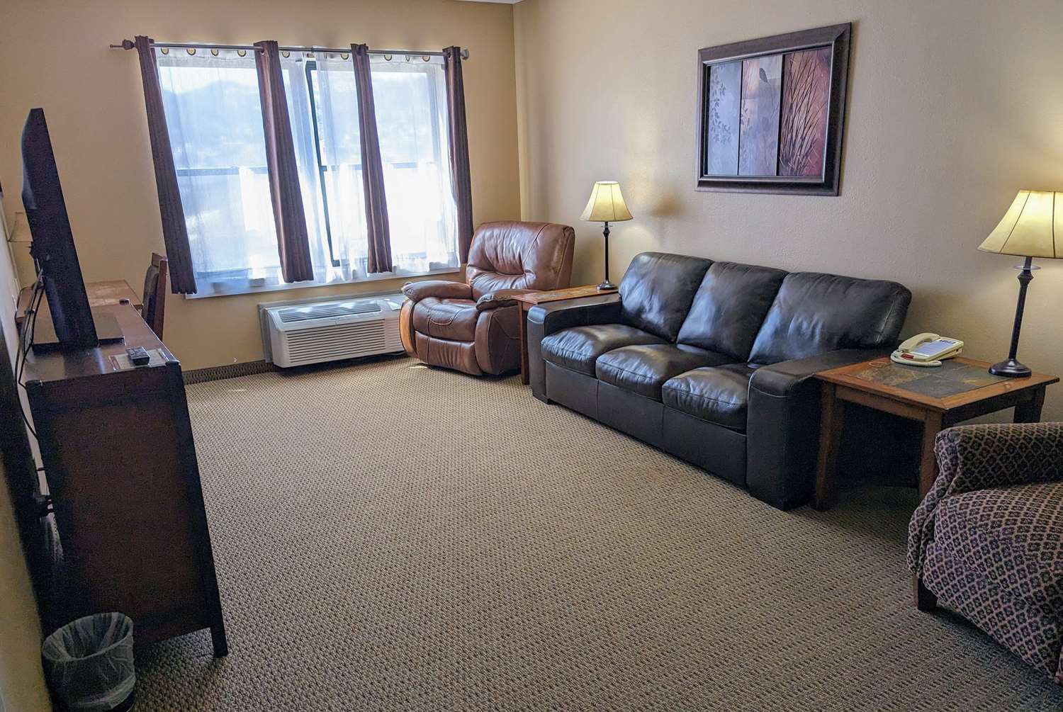 Фото Travelodge Inn & Suites by Wyndham Deadwood