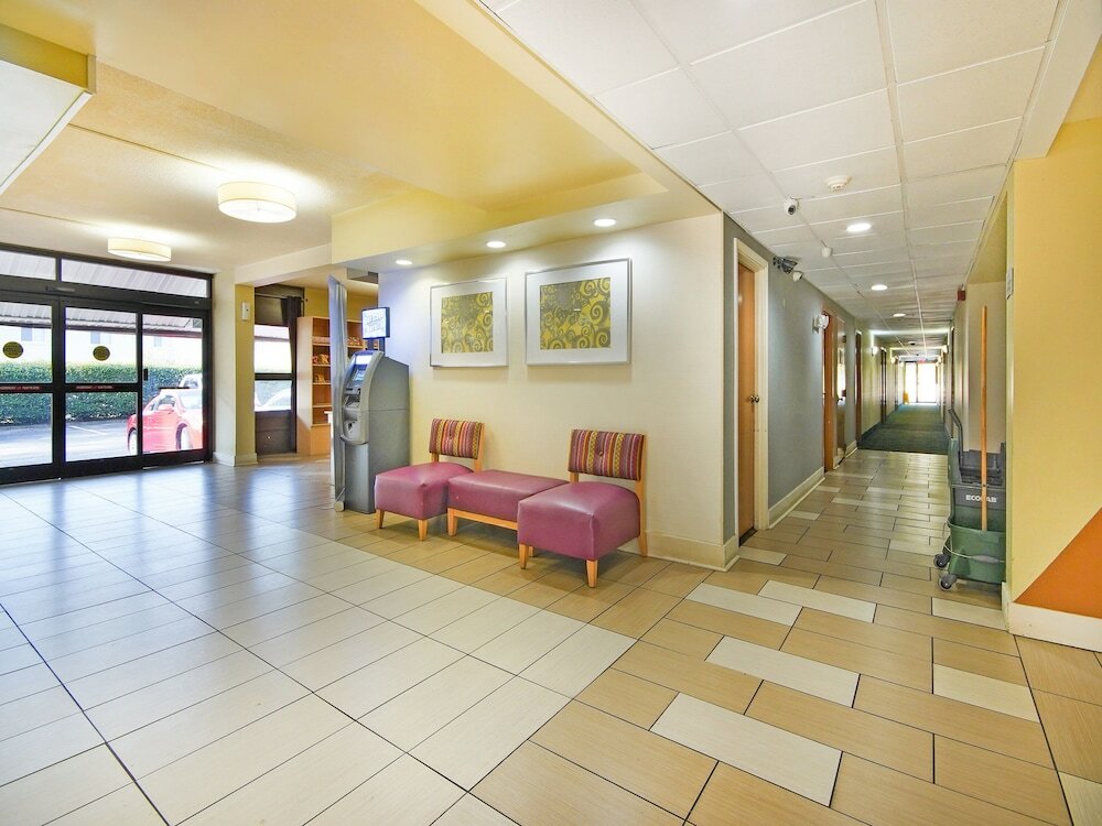 Фото Baymont by Wyndham Williamsburg