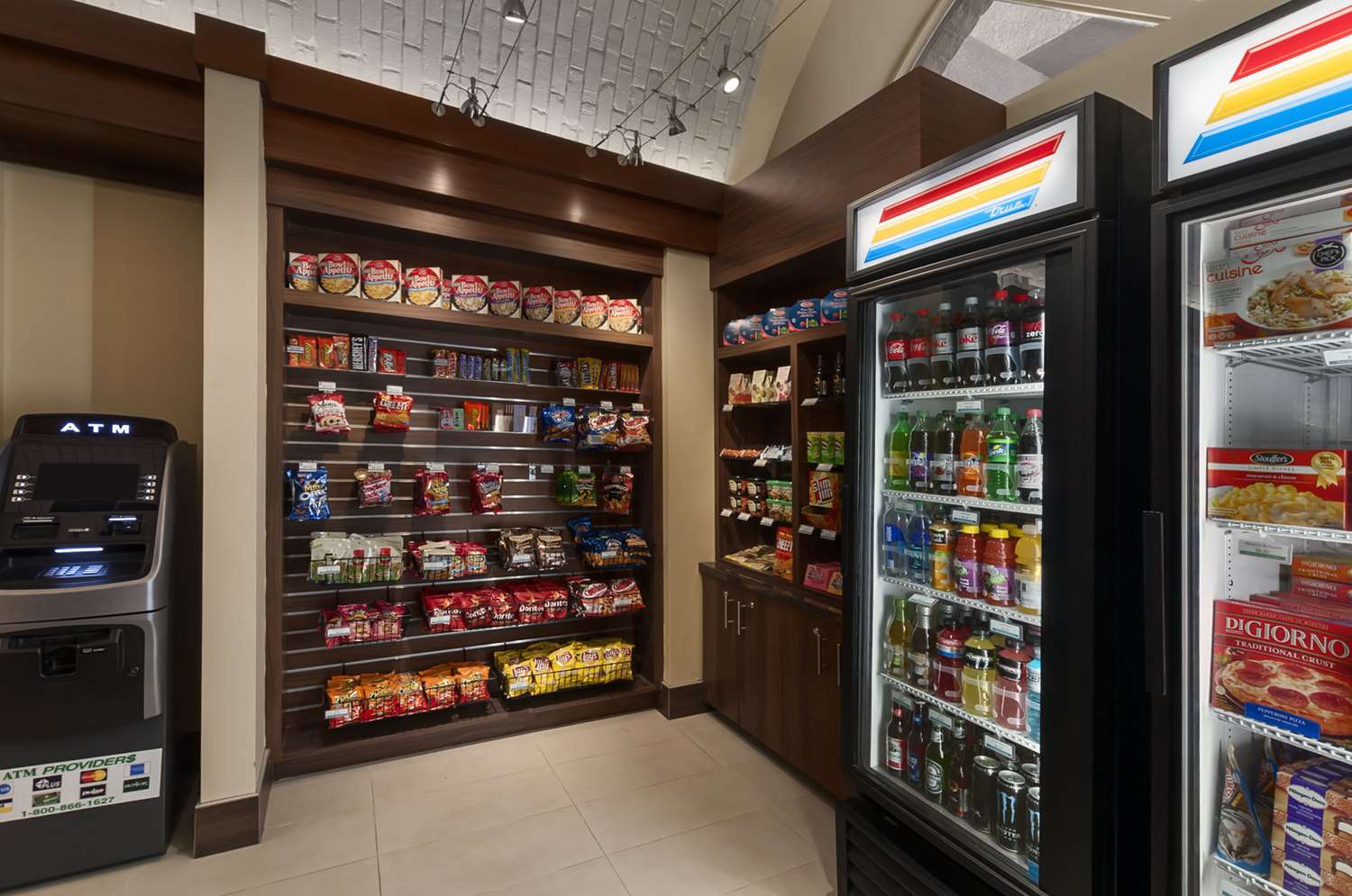 Фото Embassy Suites Hotel Dallas Market Center