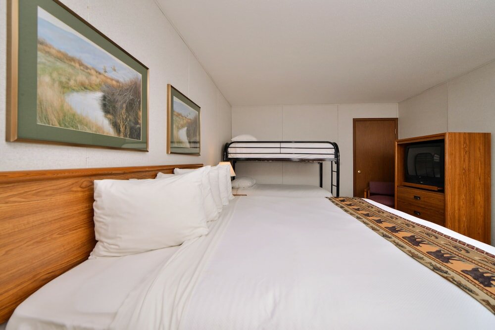 Фото Arrowwood Resort at Cedar Shore