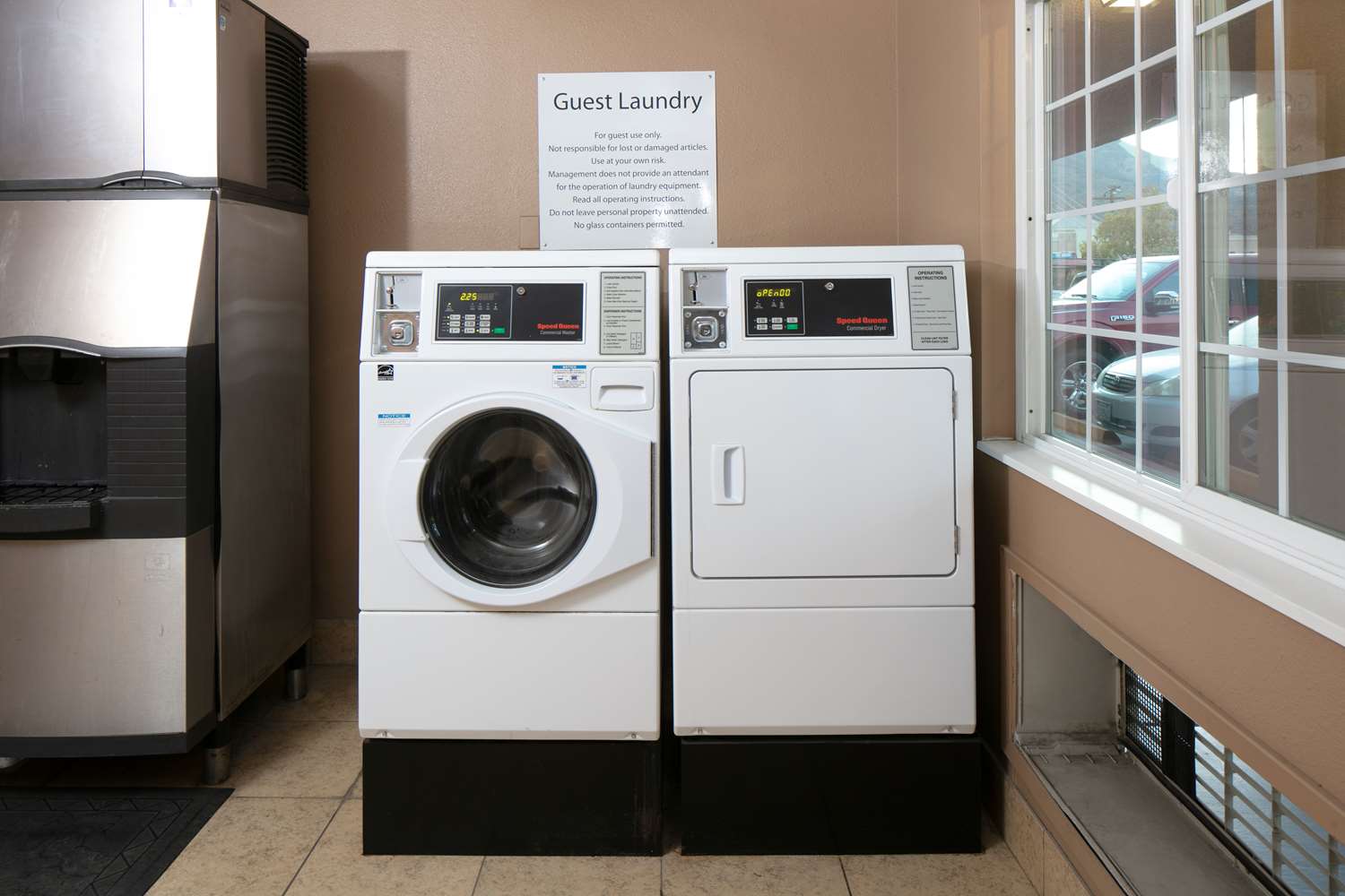 Фото Signature Temecula