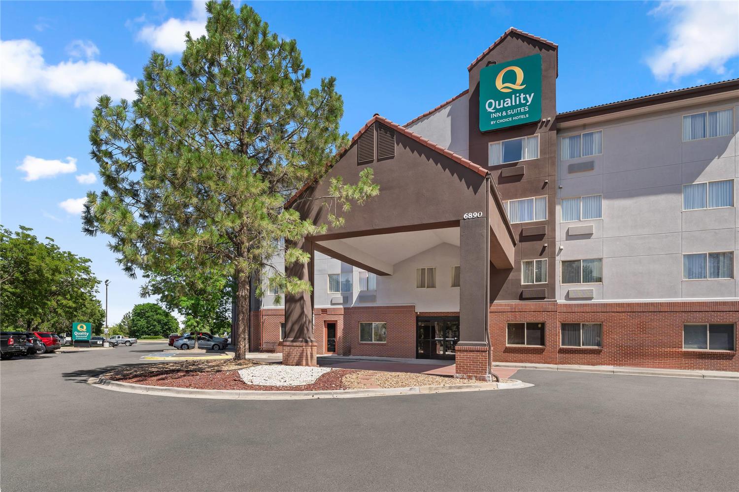Фото Quality Inn & Suites Denver International Airport
