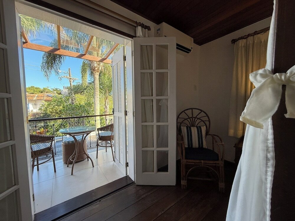 Фото Pousada Corsário Búzios