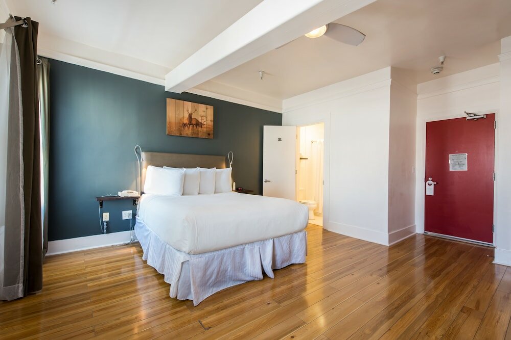 Фото The Herbert Hotel