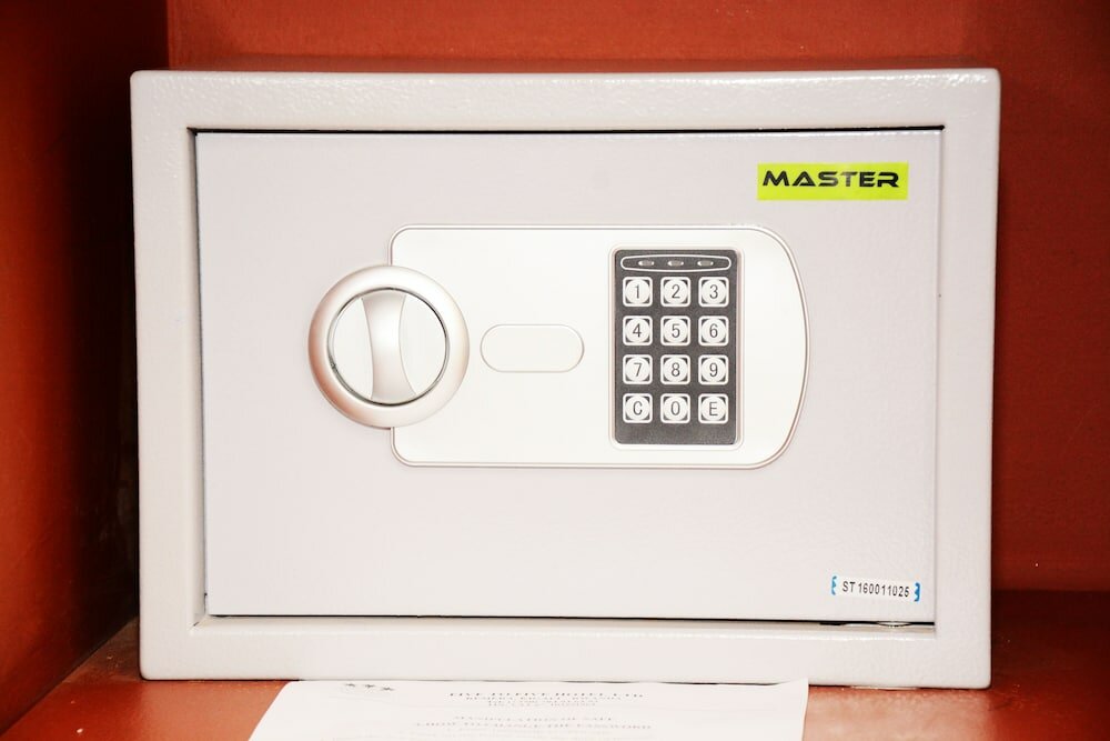 Фото Five to Five Hotel