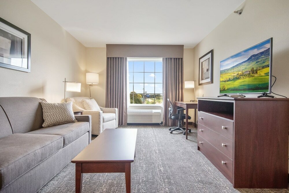 Фото Cobblestone Hotel & Suites - Austin