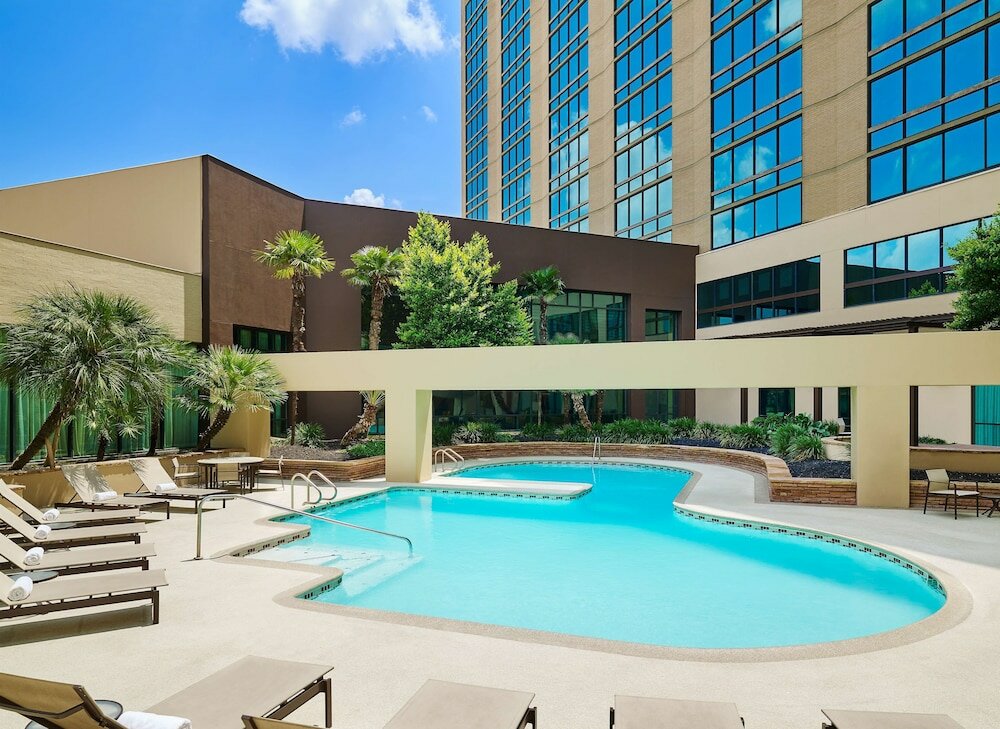 Фото DoubleTree by Hilton San Antonio Airport