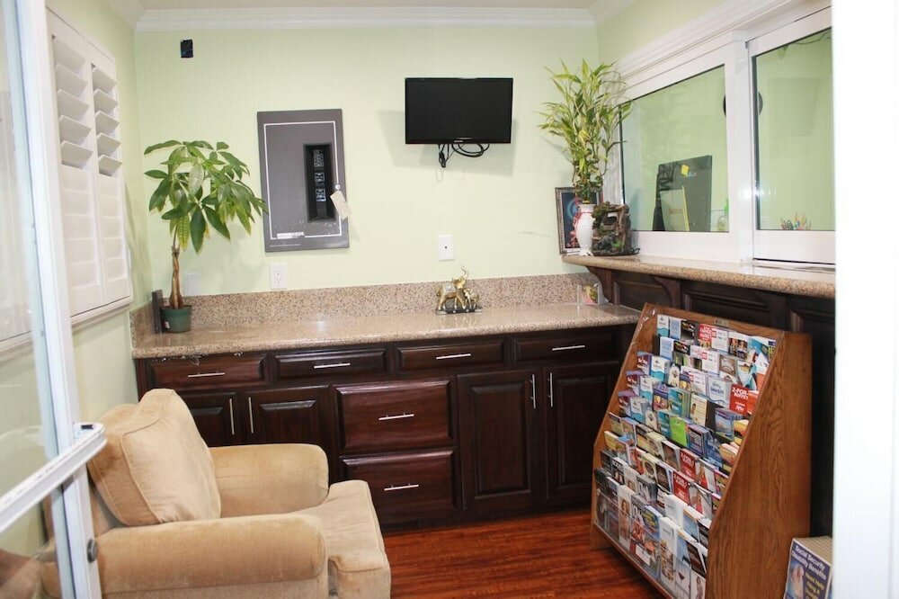 Фото El Rancho Inn Hawthorne