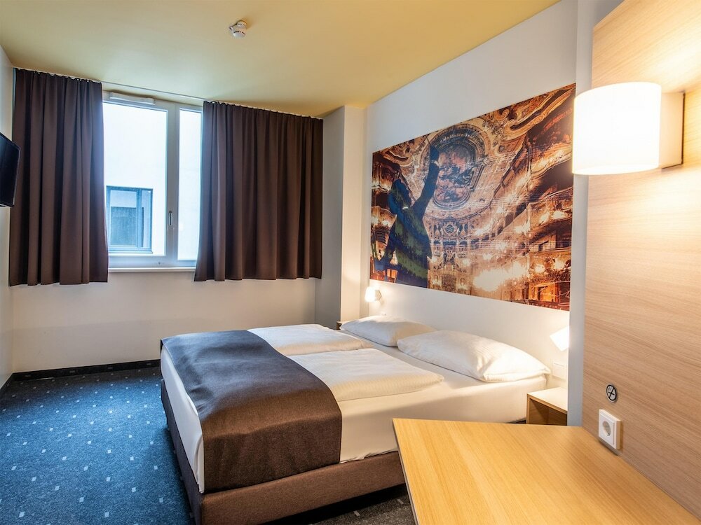 Фото B&b Hotel Bayreuth