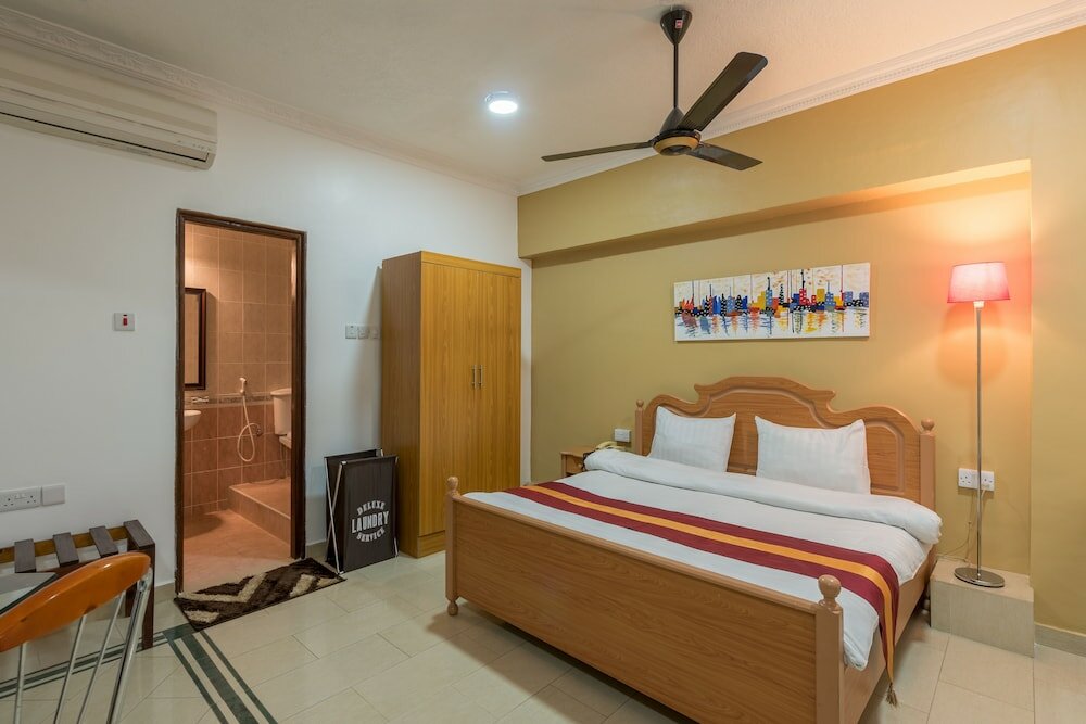 Фото Hotel Raha Tower