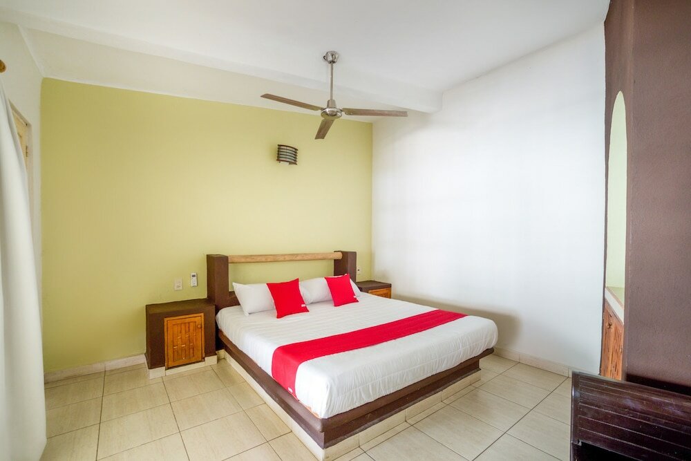 Фото Oyo Hotel Posada Lys, Zihuatanejo