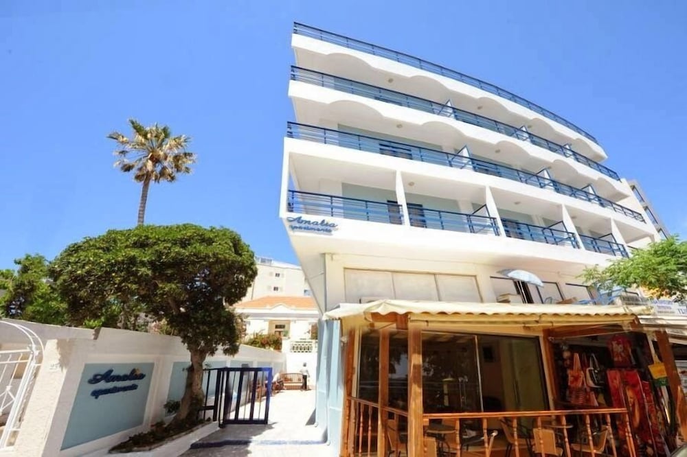 Фото Amalia Sea Apartments