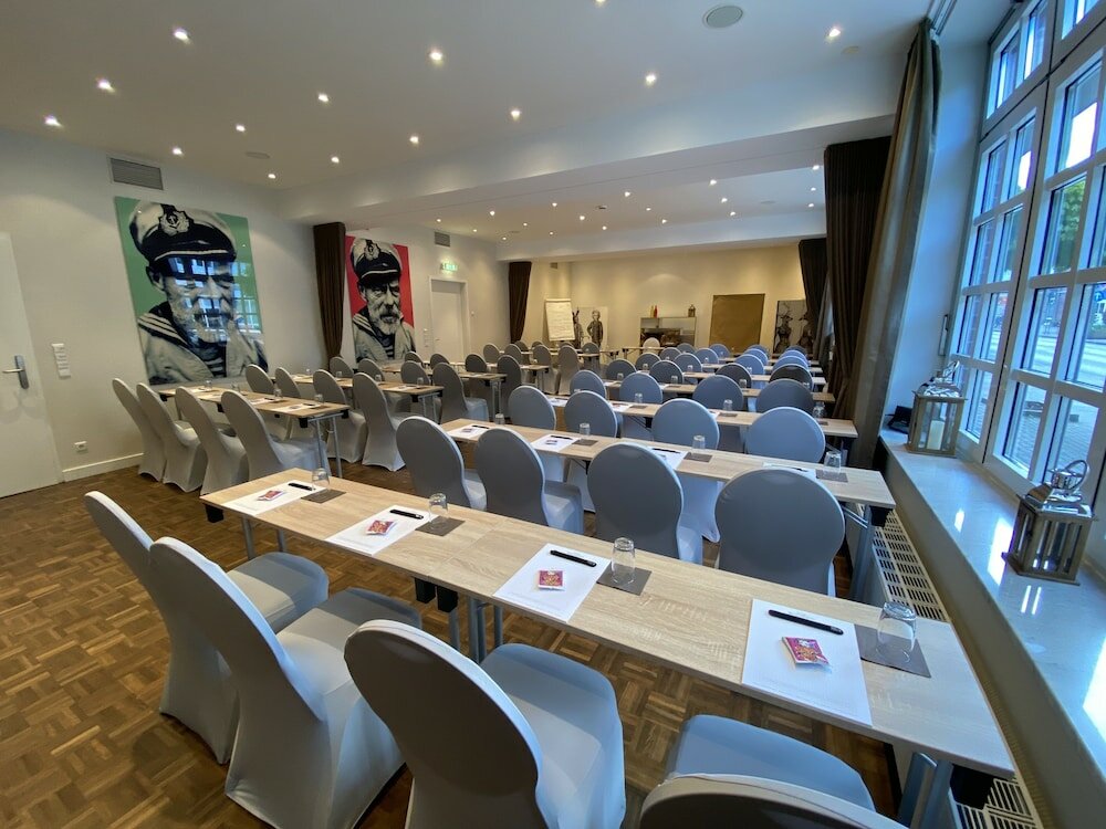 Фото Hotel am Schloss Ahrensburg