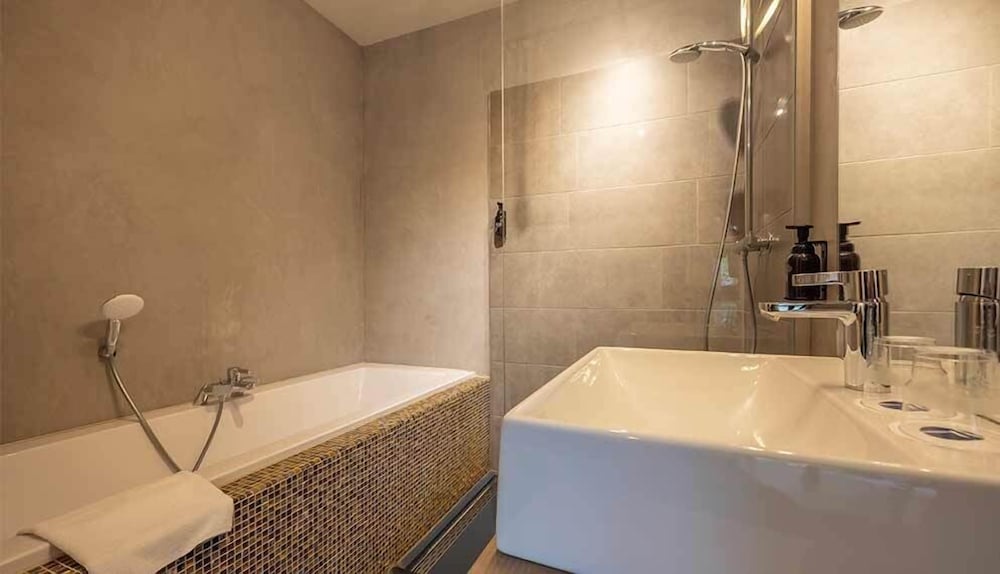 Фото Fletcher Hotel-Restaurant Kasteel Coevorden